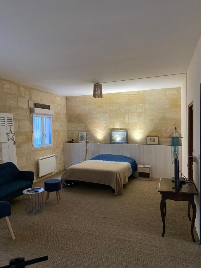 La Beycheliere Hotel Saint-Julien-Beychevelle Buitenkant foto